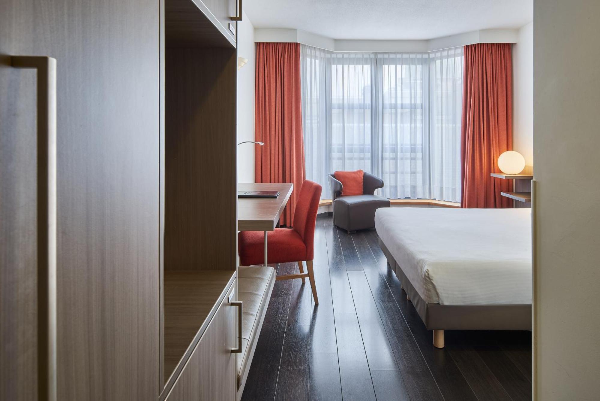 Theater Hotel Antwerpen Buitenkant foto